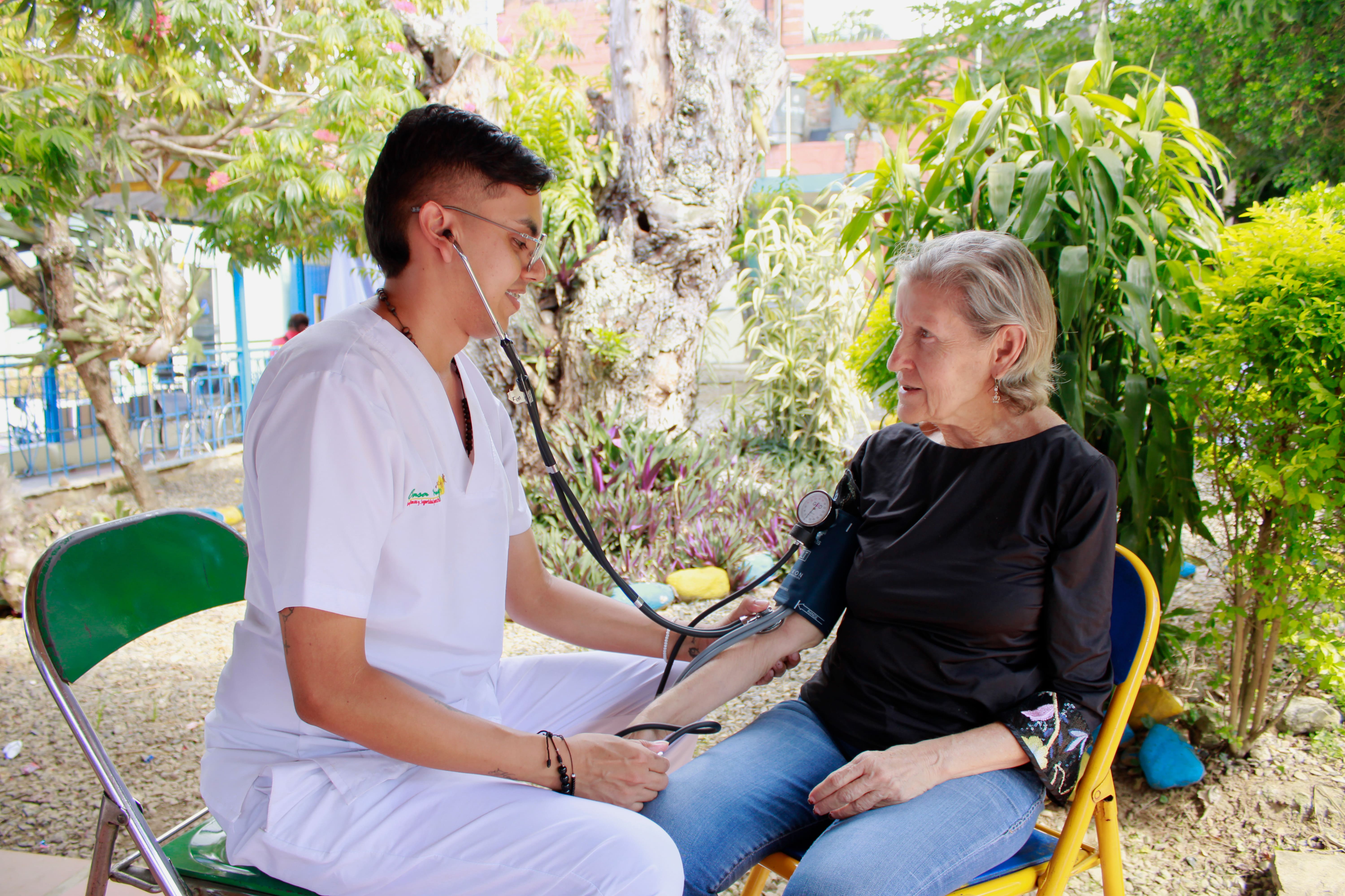 Zona protegida con asistencia médica — Vida Mayor